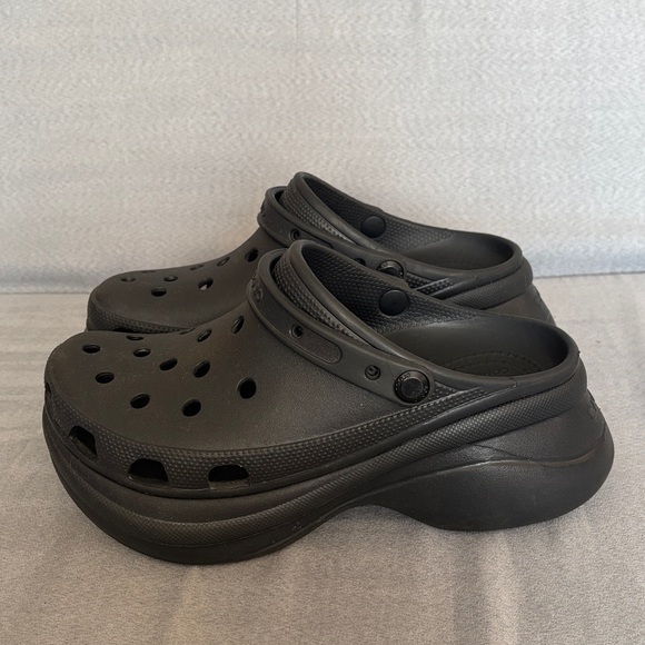 CROCS Bae Clog Platform Shoes Black Women's 10 Chunky Heel Slip On - Picture 2 of 8